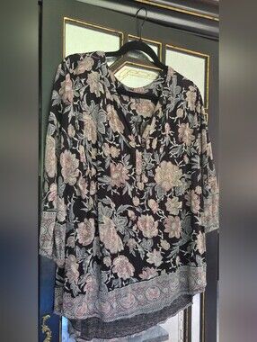 Lucky Brand Black Floral Border 3/4 Sleeve Shirt with Pink and Gray Flowers